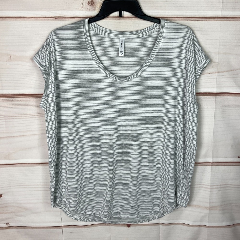 Athleta Top Womens XL Gray White Cloudlight Stratus Stripe T-Shirt Cap Sleeve